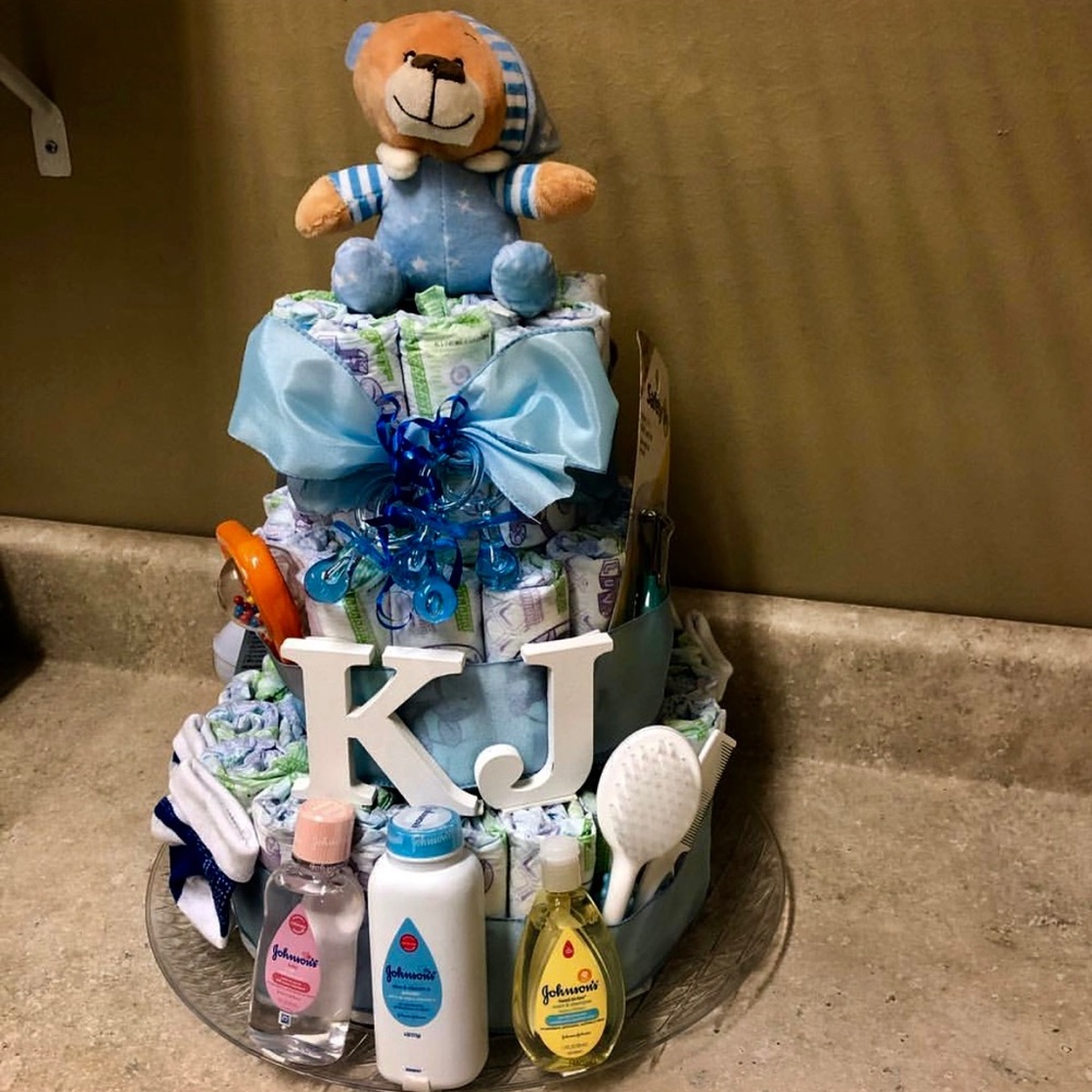 Diaper Wreath and Diaper Cakes